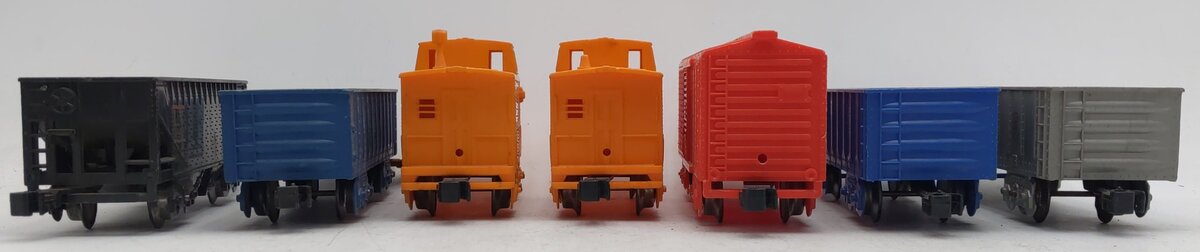 Marx Vintage O Gauge Freight Cars #715100,467110,21913,347100,347100 [7] VG