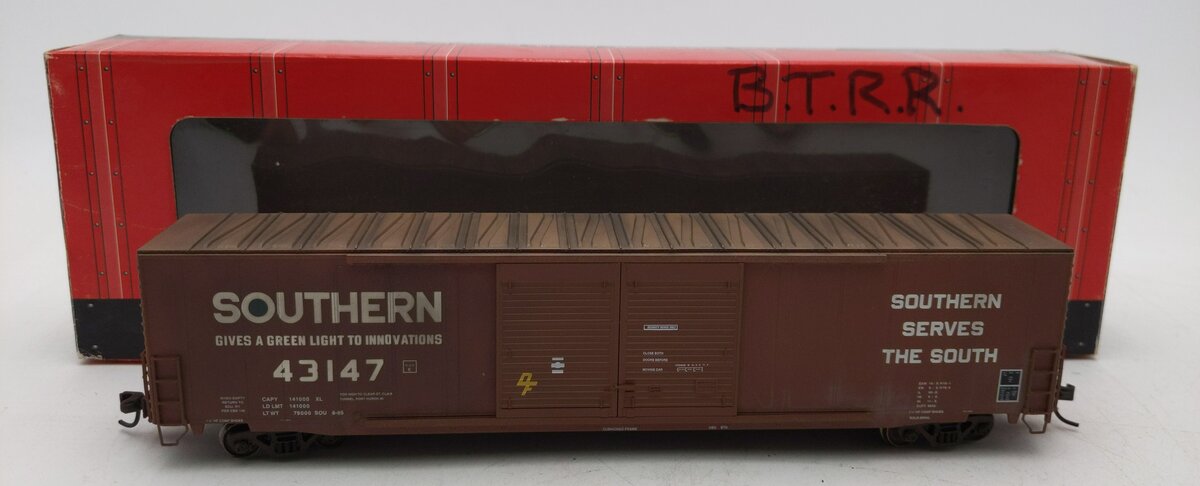 Atlas 1676-2 S HO Scale Southern ACF 60' DD Auto Parts Boxcar #43147 Weathered/Box