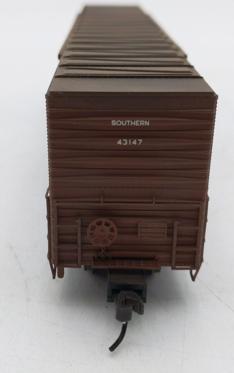 Atlas 1676-2 S HO Scale Southern ACF 60' DD Auto Parts Boxcar #43147 Weathered/Box