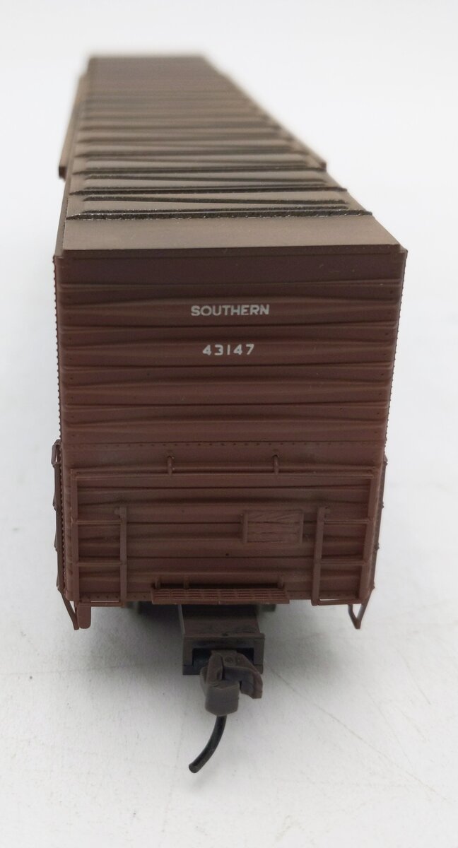 Atlas 1676-2 S HO Scale Southern ACF 60' DD Auto Parts Boxcar #43147 Weathered/Box