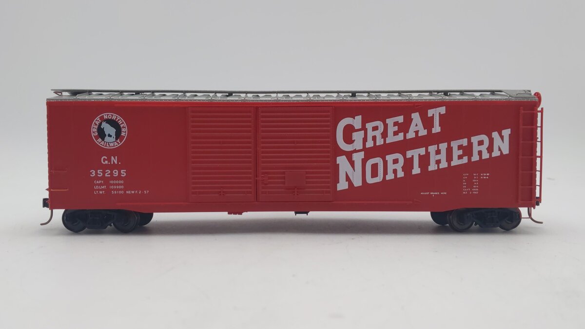 Pacific Rail S Scale Great Northern Sliding Double Door Boxcar #35295 VG