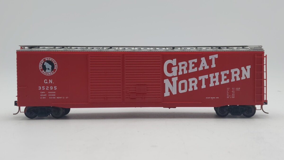 Pacific Rail S Scale Great Northern Sliding Double Door Boxcar #35295 VG