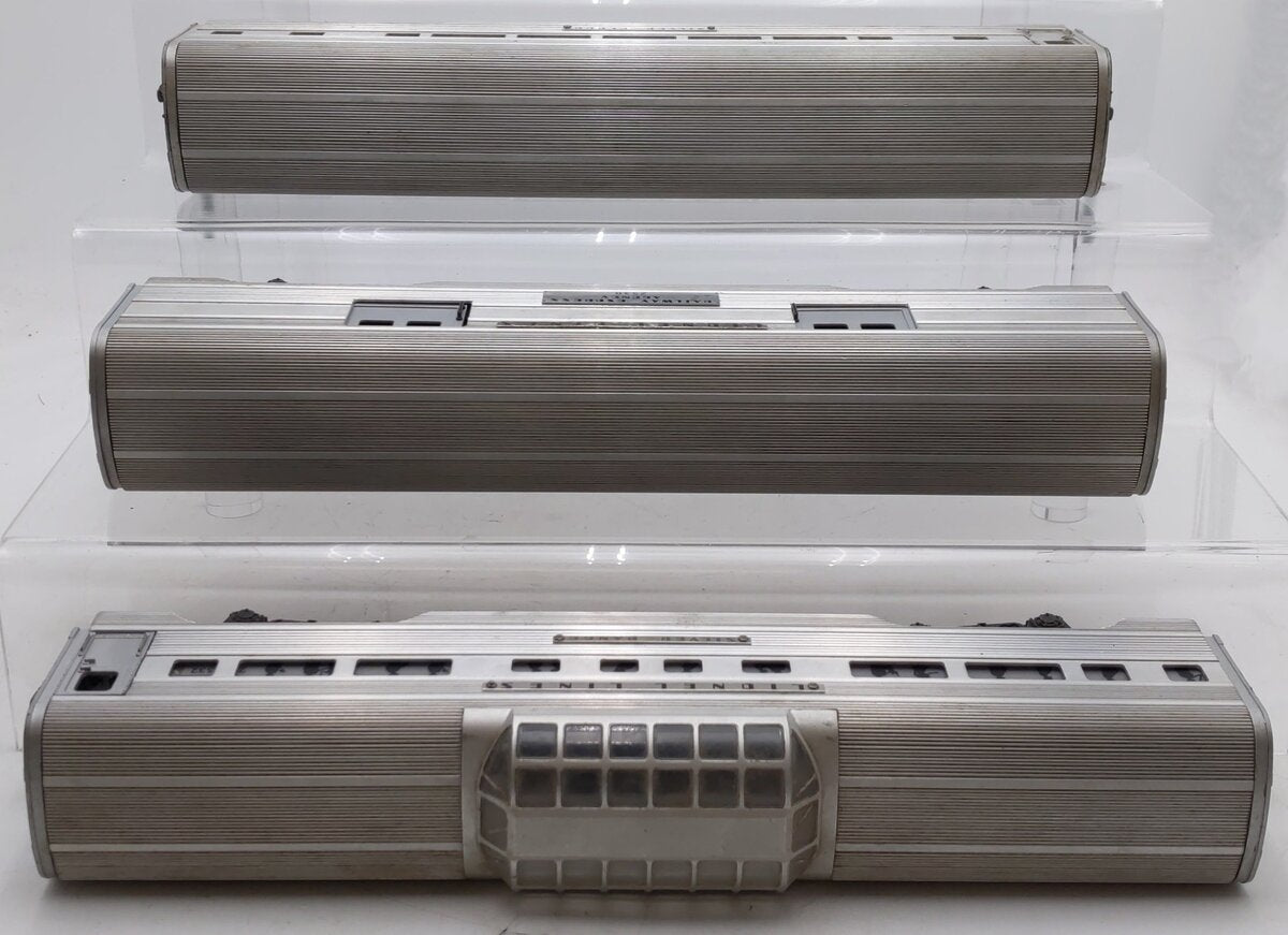 Lionel Vintage O Gauge Lionel Lines Aluminum Passenger Cars #2530,2533,2532 [3] VG