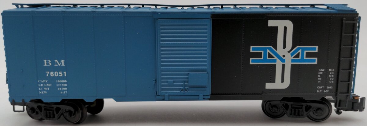 American Models 1148 S Scale (Hi-Rail) Boston and Maine 40' Box Car #76051 EX/Box