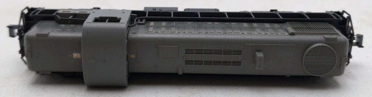 Atlas 4200 N Scale Undecorated Alco RS-3 Diesel Locomotive EX/Box