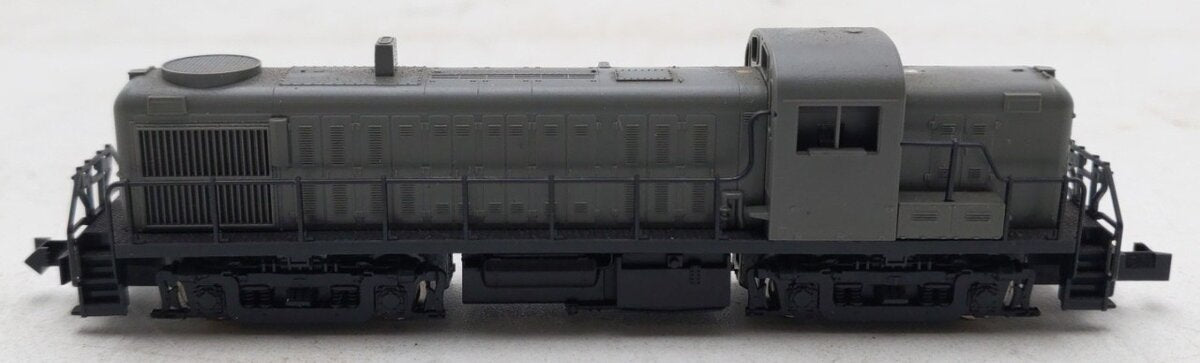 Atlas 4200 N Scale Undecorated Alco RS-3 Diesel Locomotive EX/Box