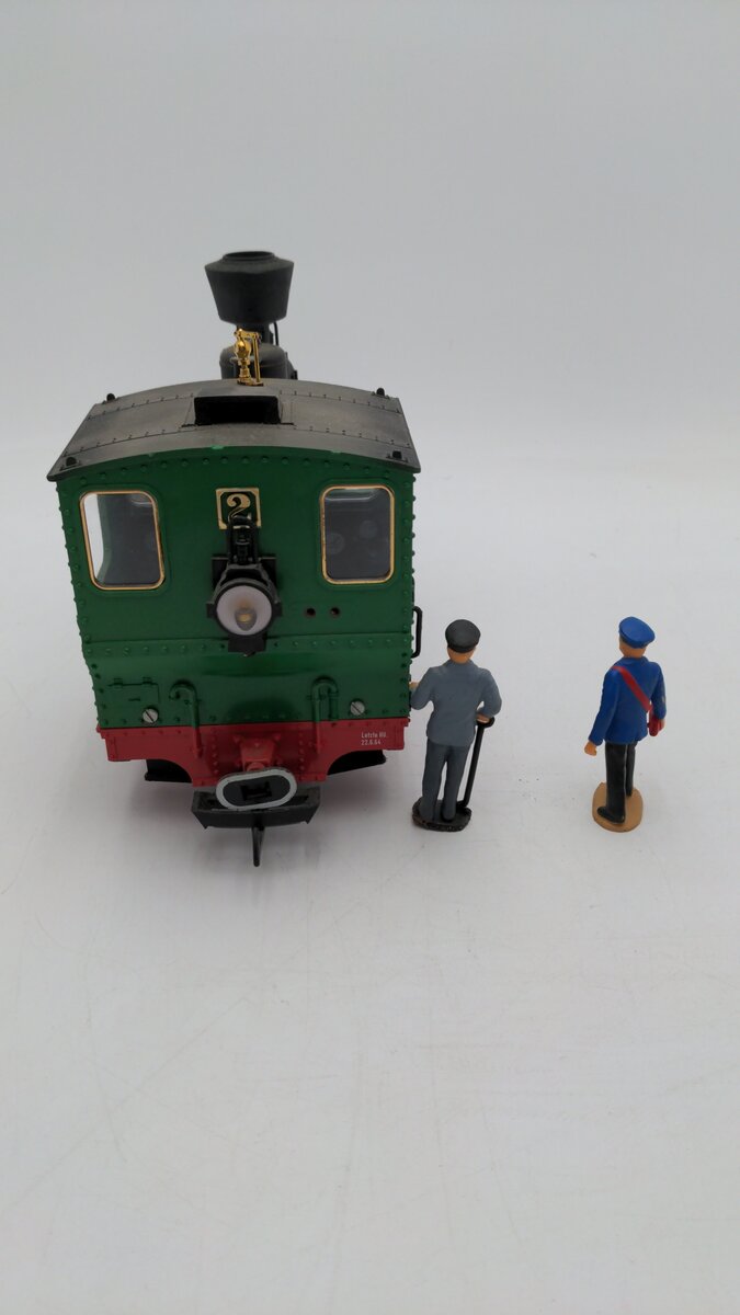 LGB 20301 G Scale Steam Passenger Train W/1 Locomotive 2 Cars & 2 Plastic Figure VG/Box