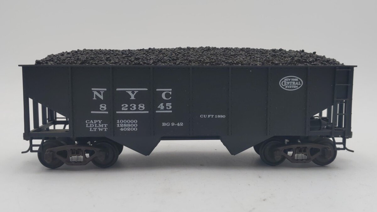 American Models S Scale NYC Ribbed Hopper w/ Coal Load #823845 LN