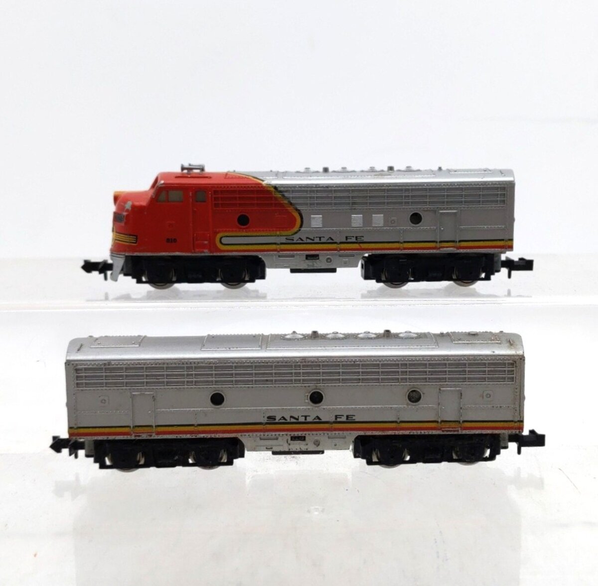 Trix N Scale Assorted Santa Fe Diesel Locomotives [2] VG