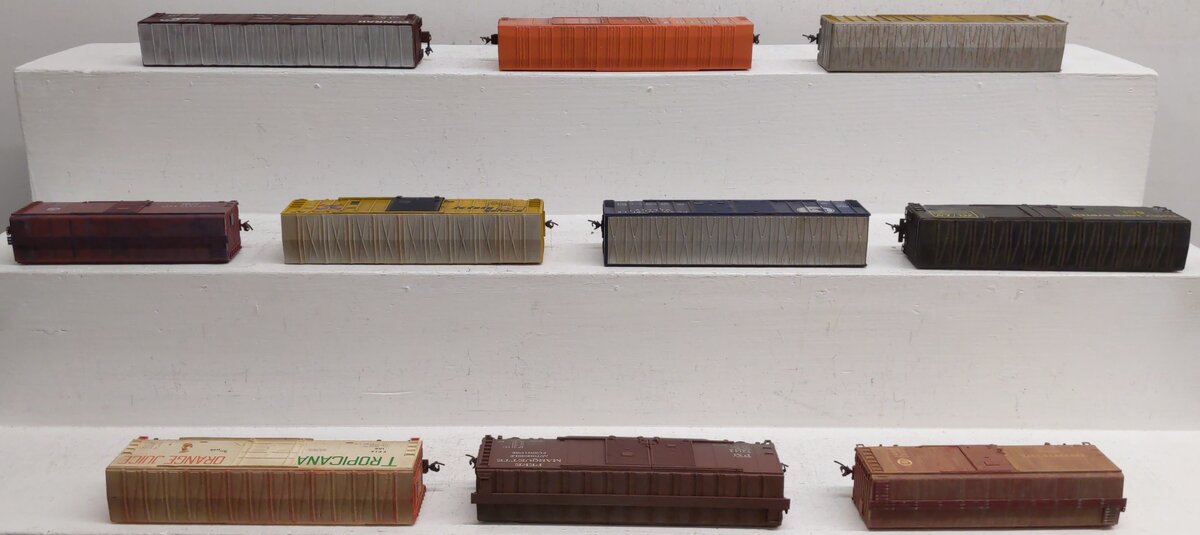 Assorted HO Scale Custom Weathered Refrigerator & Box Cars [10] EX