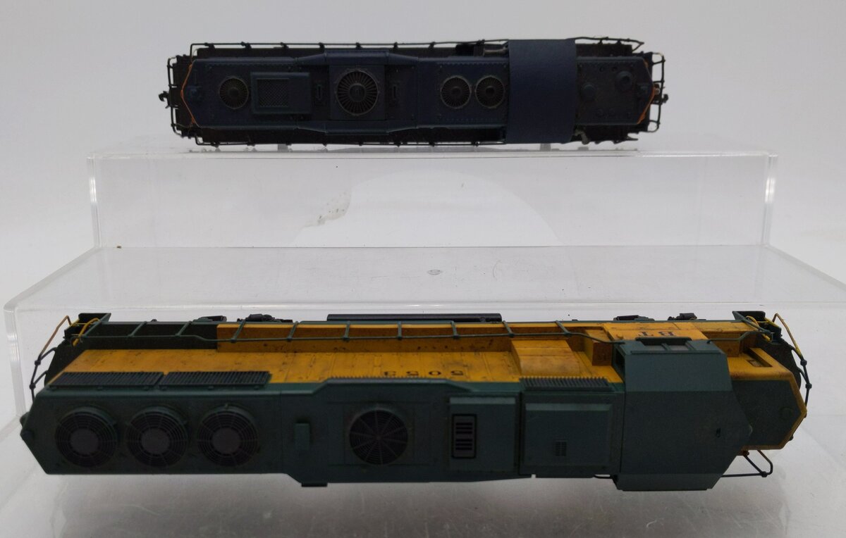 Assorted HO Scale Custom Weathered Diesel Locomotives [2]