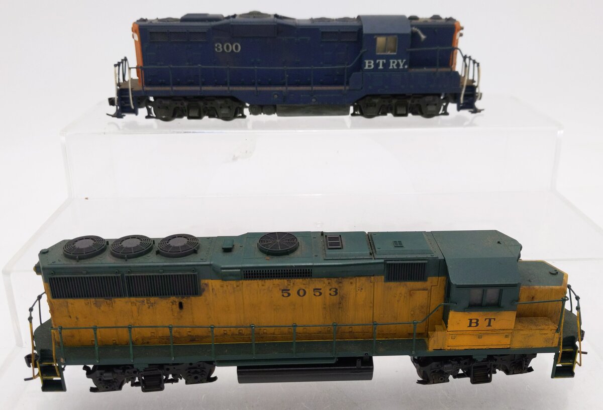 Assorted HO Scale Custom Weathered Diesel Locomotives [2]