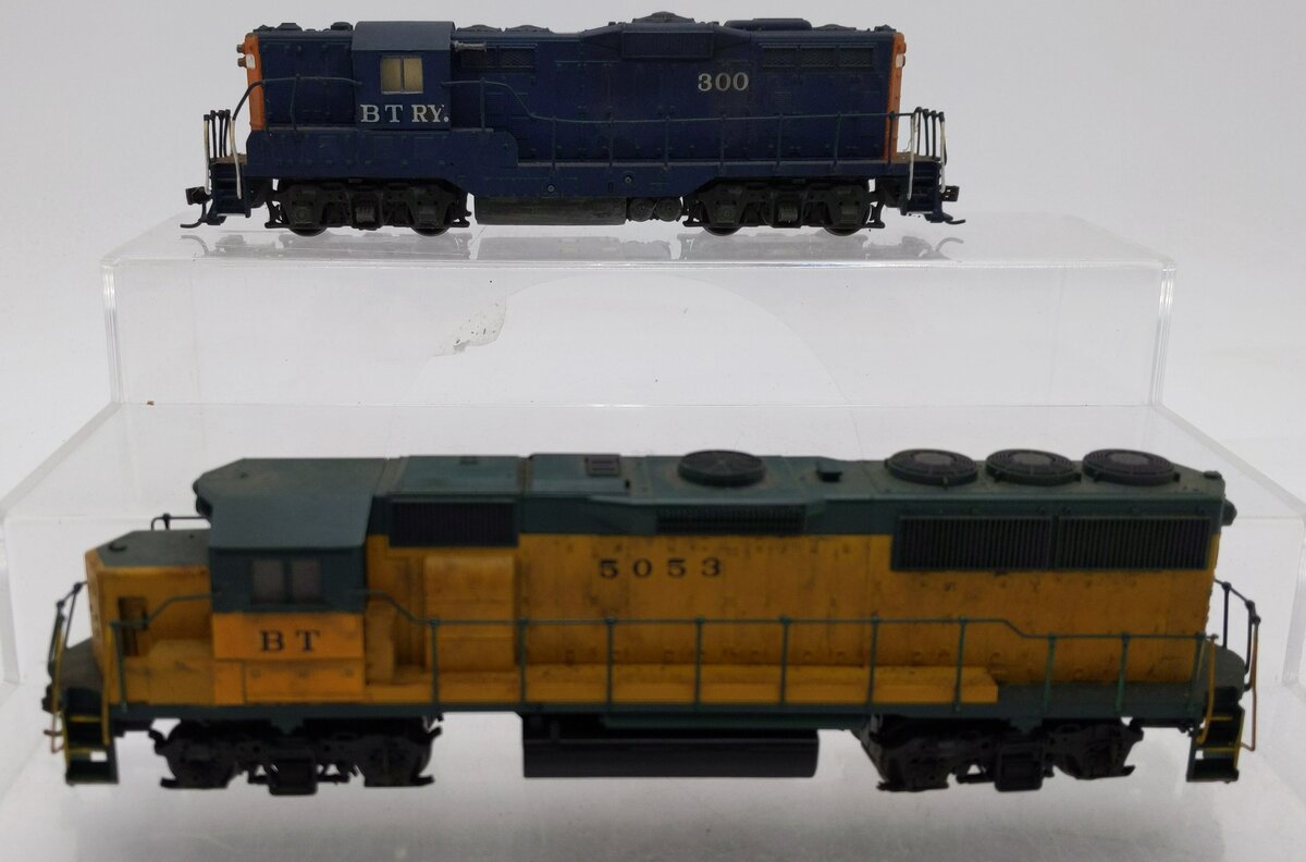 Assorted HO Scale Custom Weathered Diesel Locomotives [2]