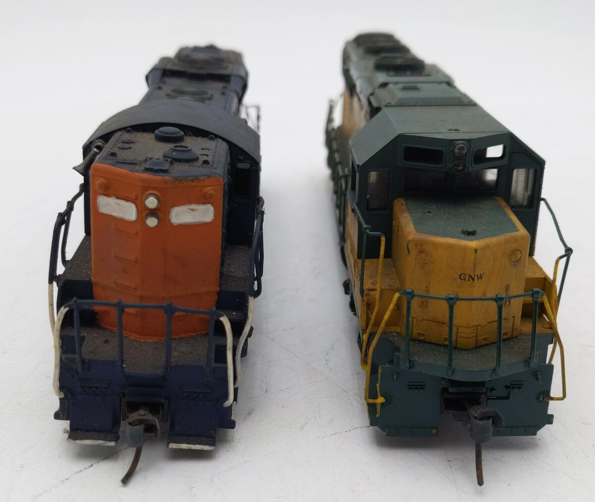 Assorted HO Scale Custom Weathered Diesel Locomotives [2]