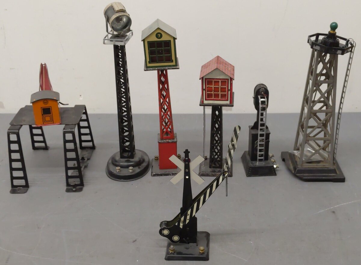 Marx & other O Gauge Assorted Accessories; 422, 416, 413, 405, 394, 438 [7]