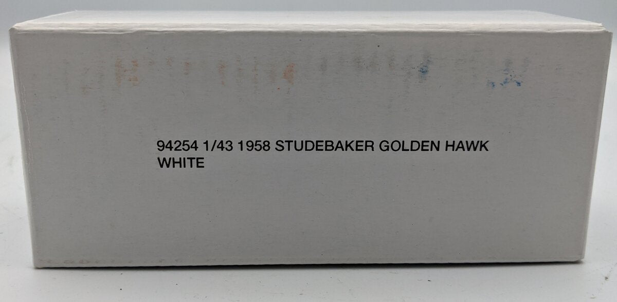 Road Signature 94254 1:43 White 1958 Studebaker Golden Hawk MT/Box