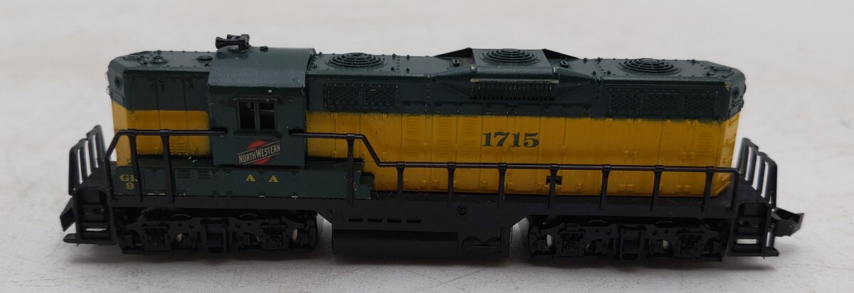 Atlas N Scale Custom CNW GP-30 Diesel Locomotive