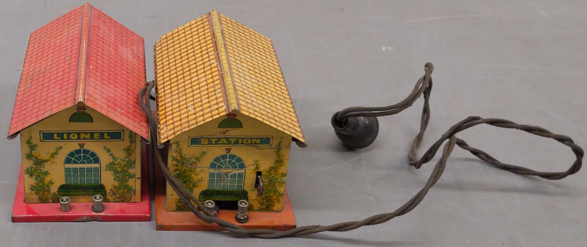 Lionel and other Pre-War O Gauge Whistle Stations [2]