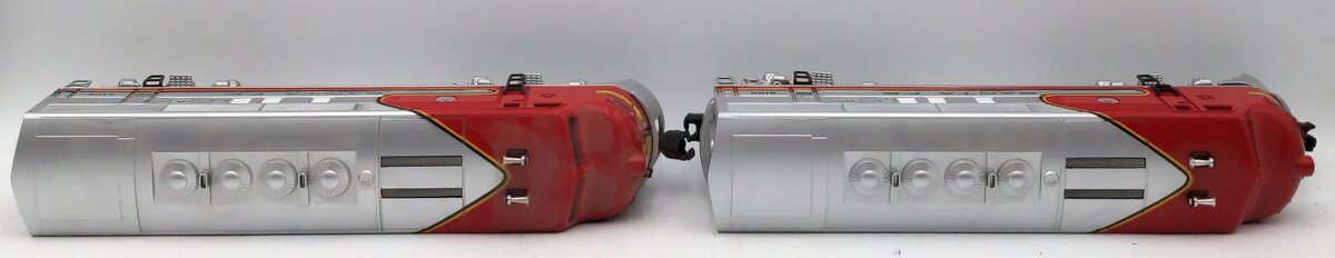 Lionel 6-11711 O Santa Fe F-3 AA Diesel Locomotive Set 8100/8102 with RS (2) EX/Box