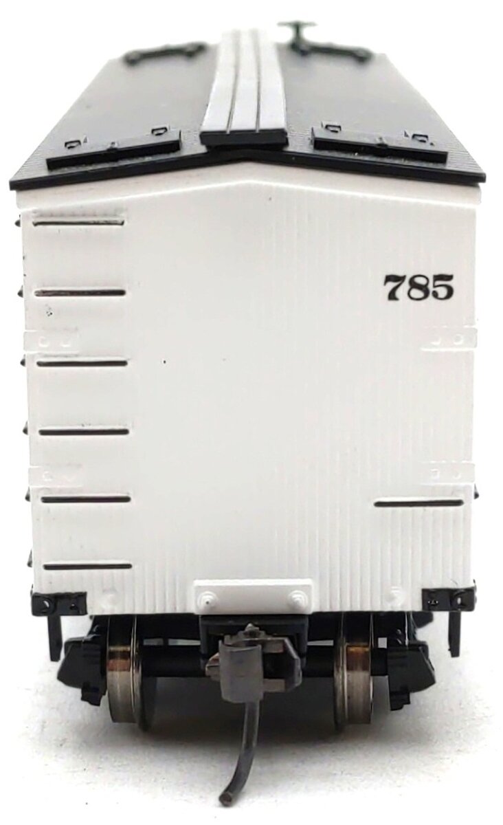 Roundhouse 84123 HO Scale AT&SF 36' Wood Reefer #785 LN/Box