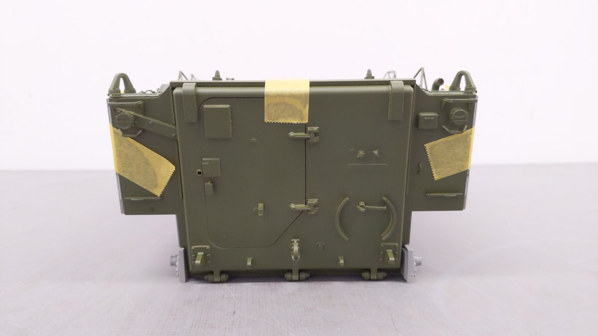 Andy's Hobby Headquarters AHHQ-009 1:16 US Army M113A1/ACAV Armored Carrier Kit EX/Box