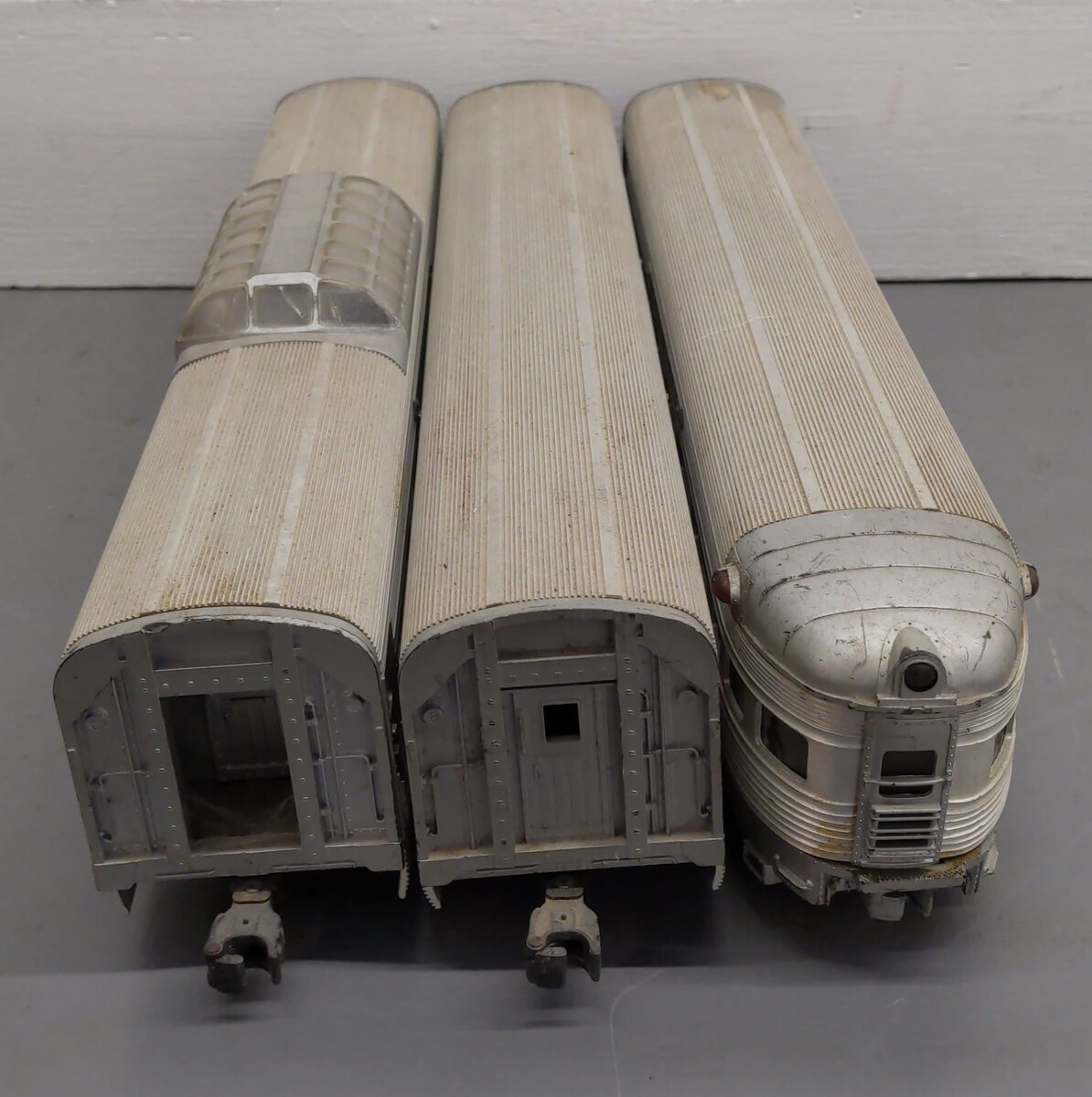 Assorted Lionel O Scale Aluminum Passenger Cars [3] VG