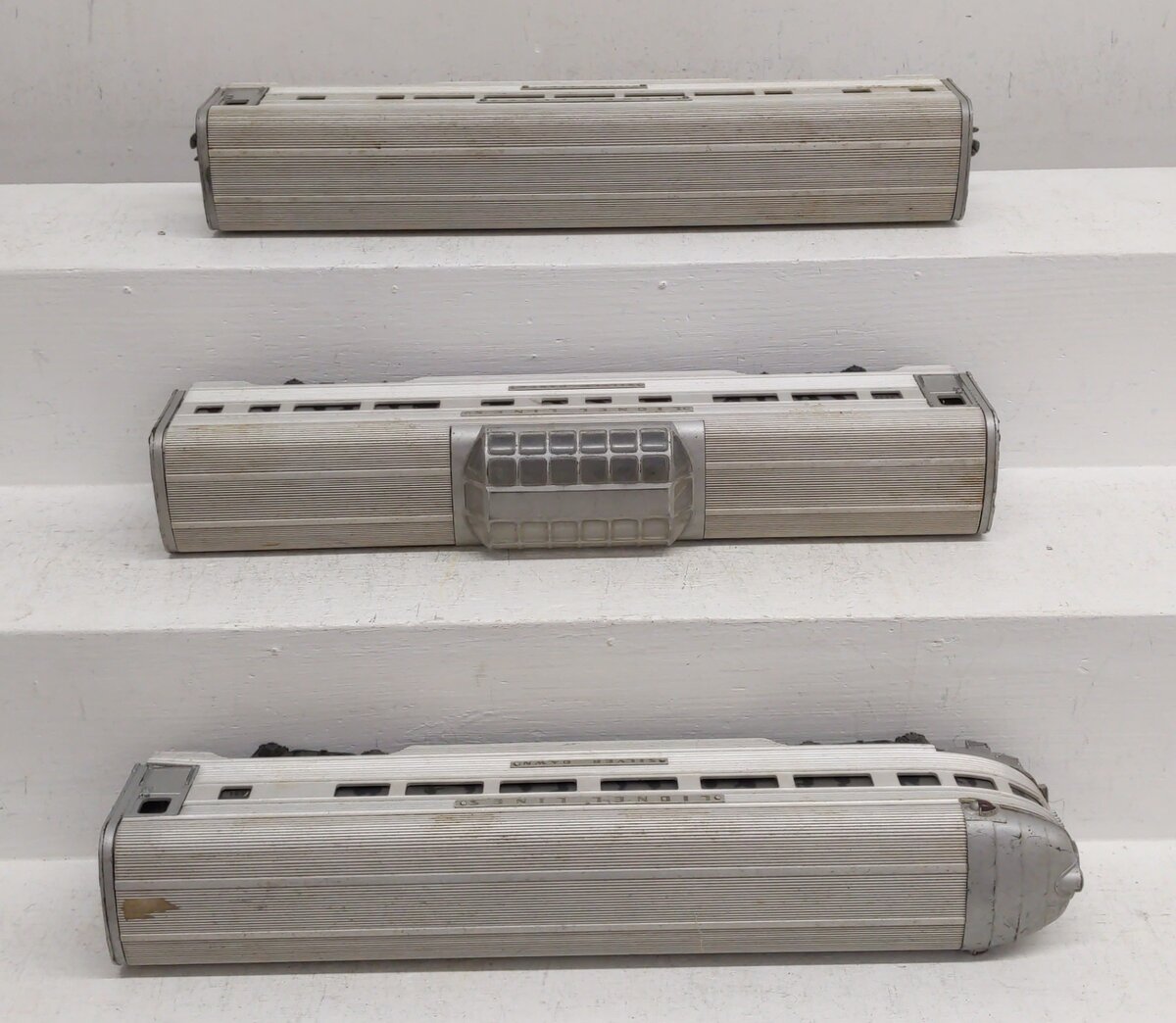 Assorted Lionel O Scale Aluminum Passenger Cars [3] VG