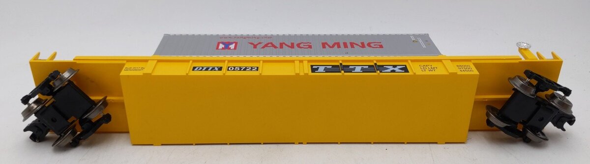 Menards 279-3688 O Gauge TTX Container Car with Two Containers #05722 EX/Box