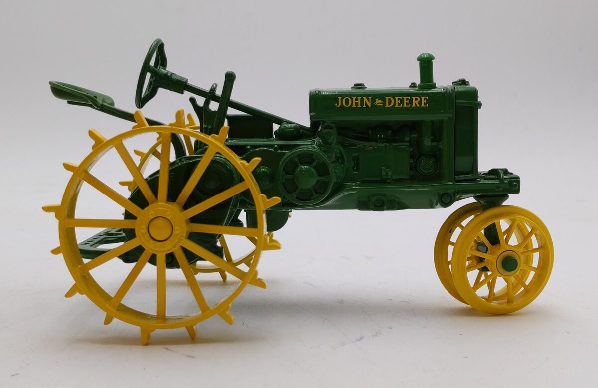 Ertl 1:16 Scale 1930 John Deere Series P Two Cylinder Expo 65th Anniversary NIB