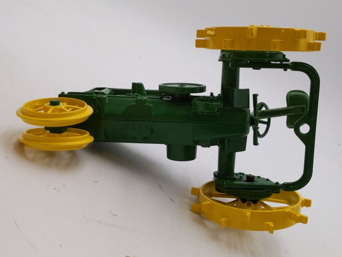 Ertl 1:16 Scale 1930 John Deere Series P Two Cylinder Expo 65th Anniversary NIB