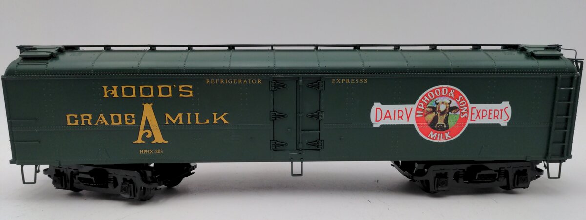 MTH 20-94168 O Gauge Hood's Dairy R50B Express Reefer Car #203 LN/Box