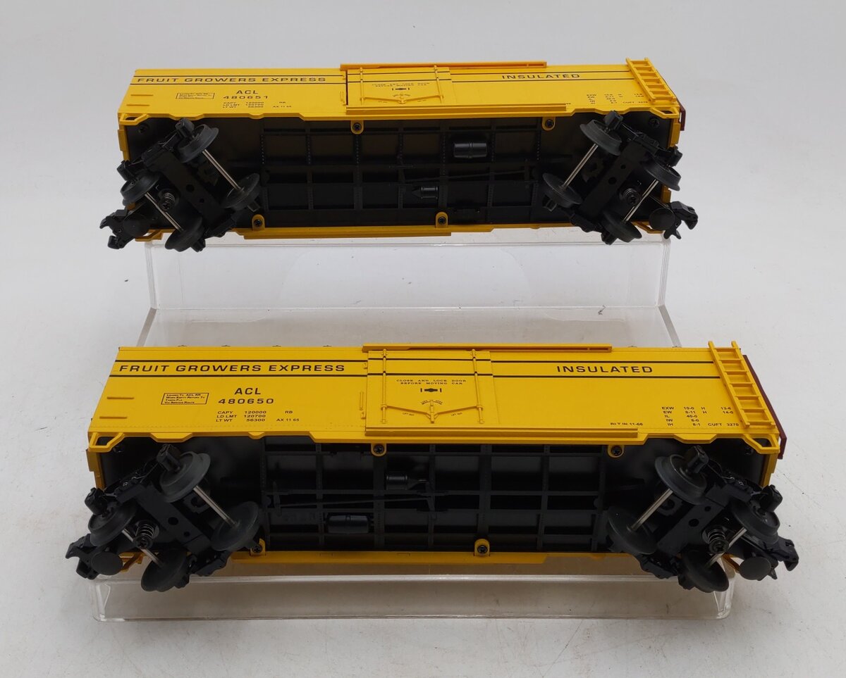 MTH O Gauge Fruit Growers Express Boxcars #480650 #480651 [2] EX