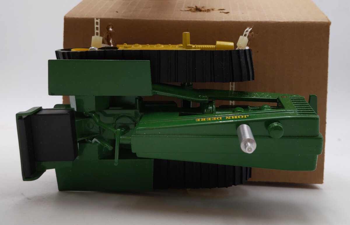 Liberty Classic 1:16 Scale John Deere "MC" Crawler #CUST365 NIB