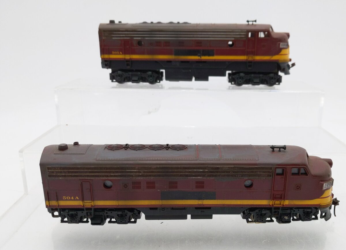 Atlas  HO Scale Diesel Locomotives 504a 505a Weathered