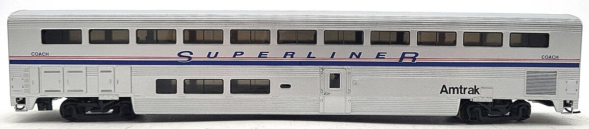 Walthers 932-6101 Amtrak 85' Superliner II Coach Car #34102-34139 EX
