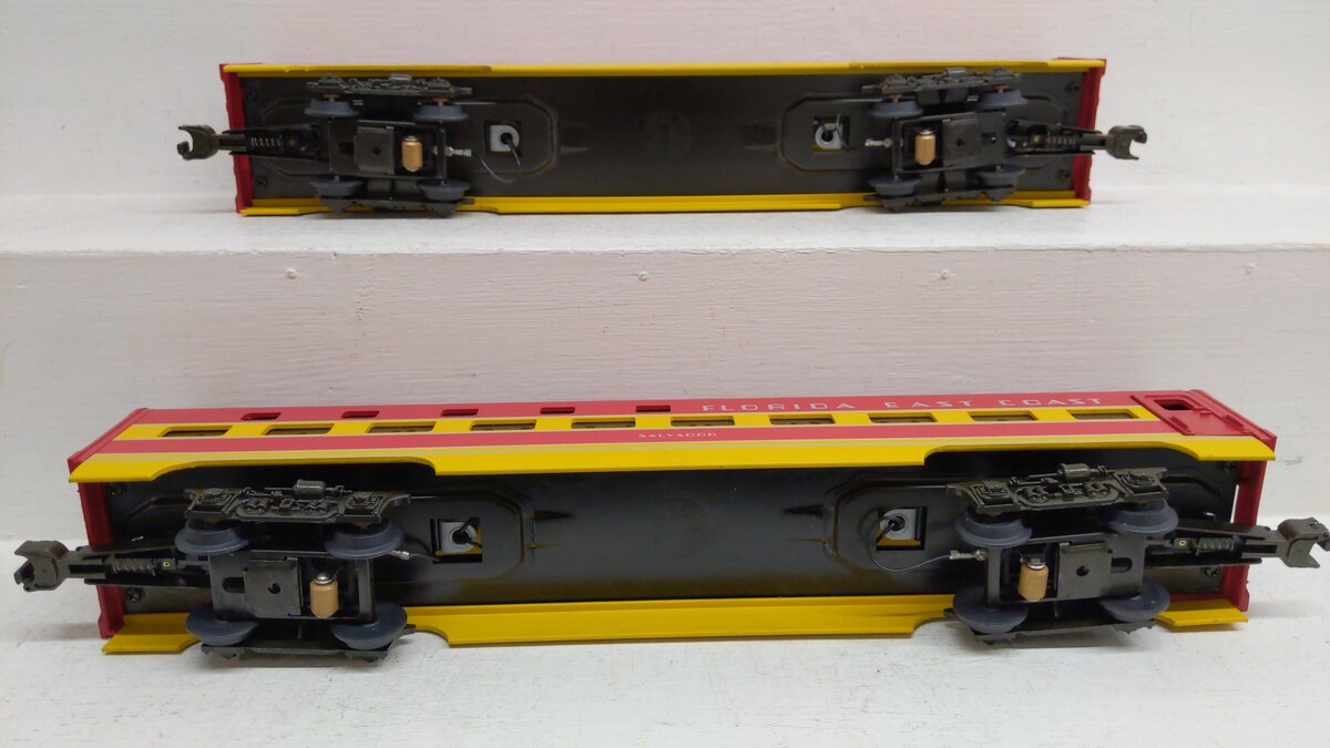 MTH 20-6105 O FEC 60' Sleeper/Diner Aluminum Passenger Car Set (Set of 2) EX/Box