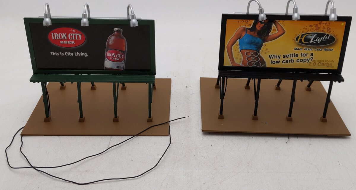 MTH O Gauge Assorted Layout Billboards (Pair of 2) EX