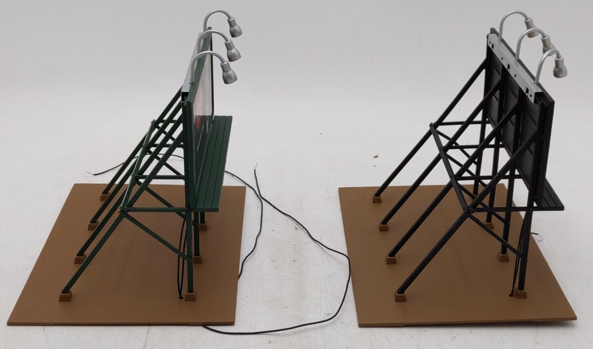 MTH O Gauge Assorted Layout Billboards (Pair of 2) EX