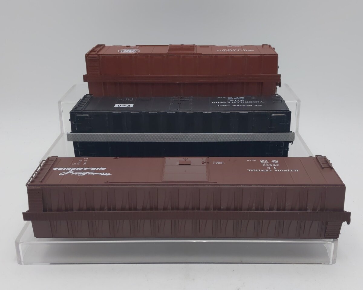 Assorted S Scale Freight Cars: 22905, 404, 25833 [3] EX