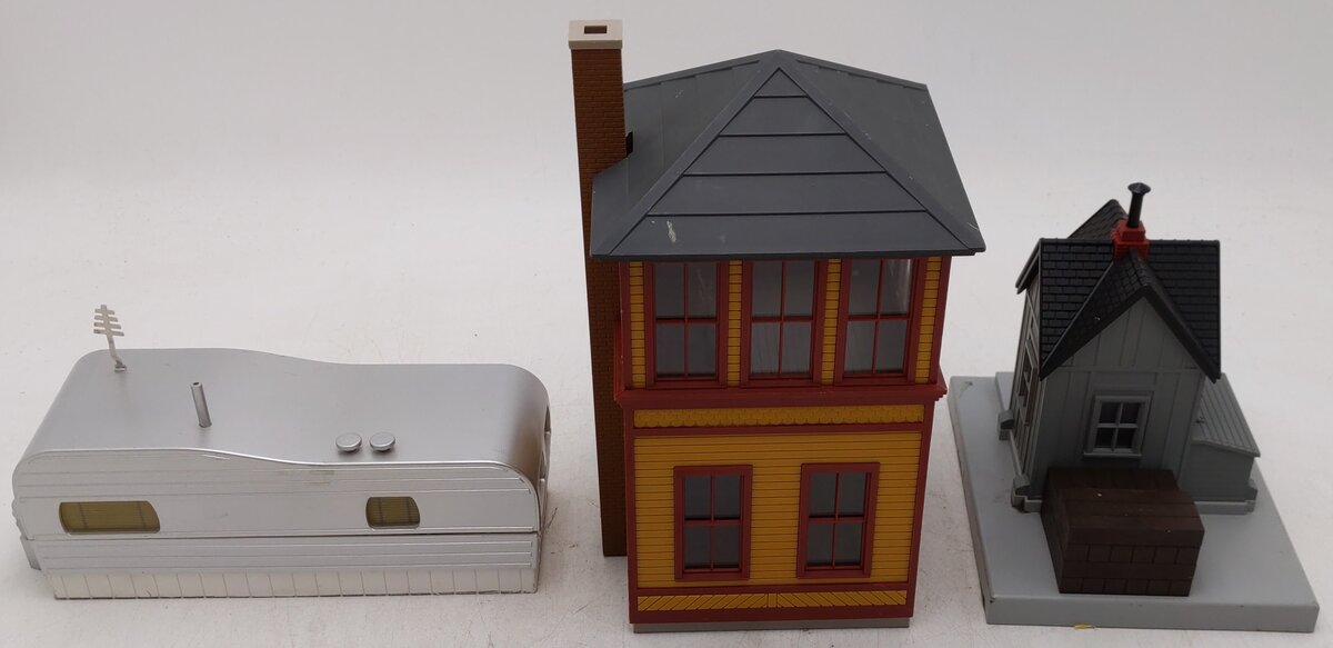 O Gauge Assorted Layout Plastic Buildings [3] EX
