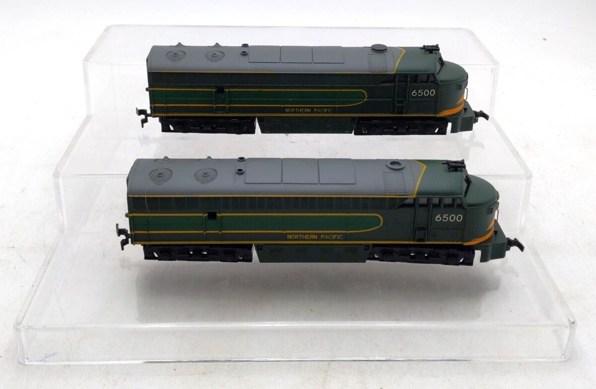 AHM HO Scale Assorted Northern Pacific Diesel Locomotives [2] EX