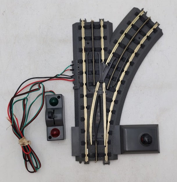 MTH 40-1004 & 40-1005 RealTrax Pair of Right/Left Hand Switches [2] EX