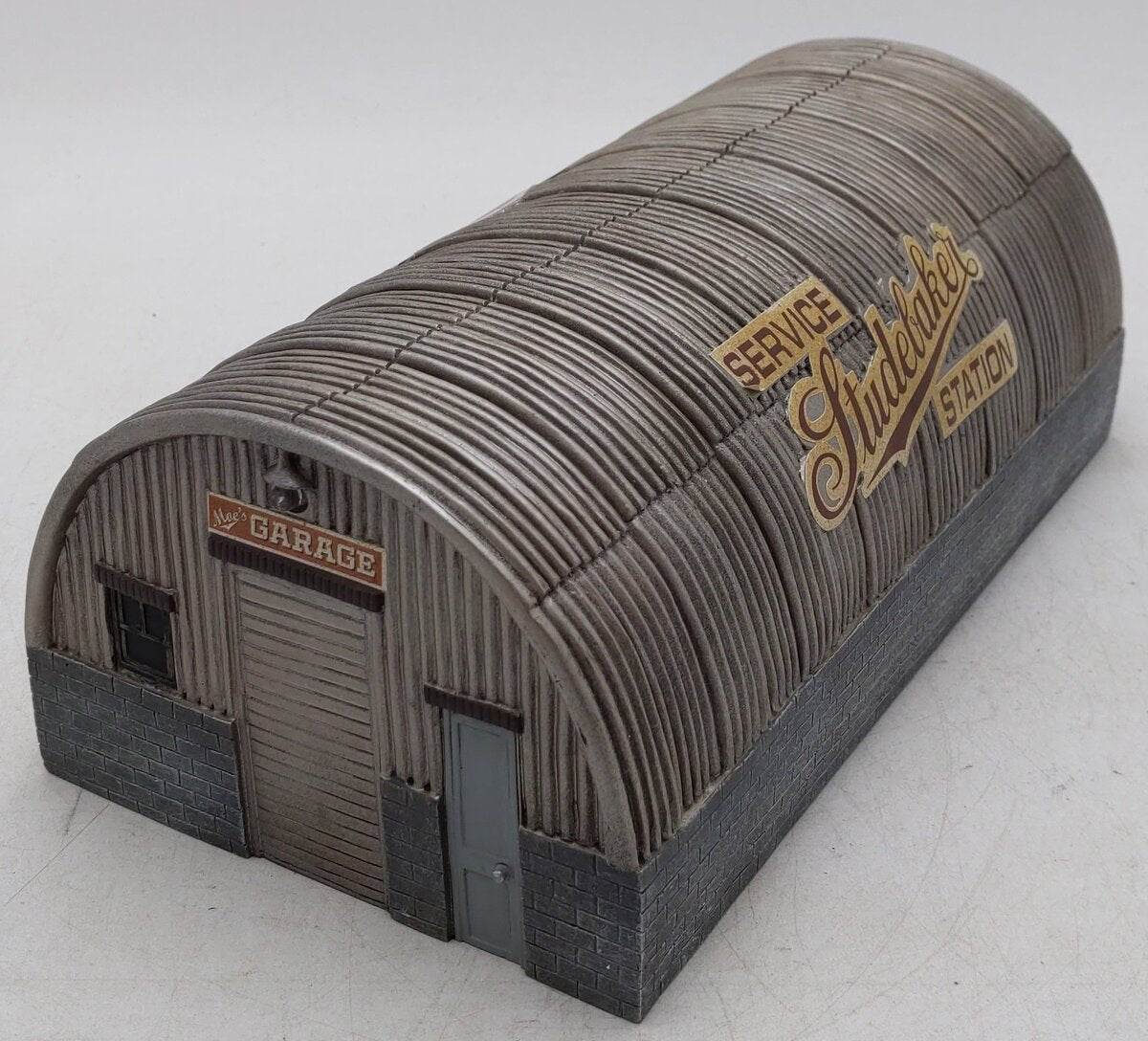 Menards 279-7849 O Gauge Moe's Garage Quonset Hut Assembled VG