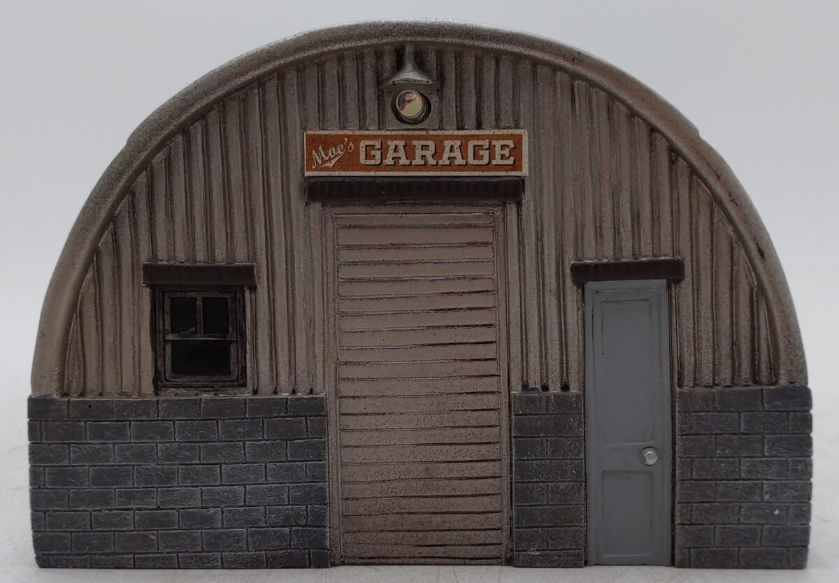 Menards 279-7849 O Gauge Moe's Garage Quonset Hut Assembled VG