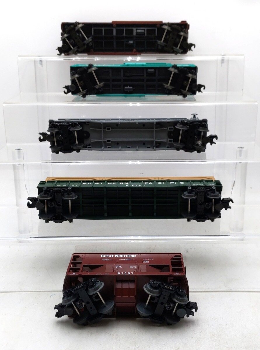 MTH & Other O Gauge Assorted Freight Cars [5] EX