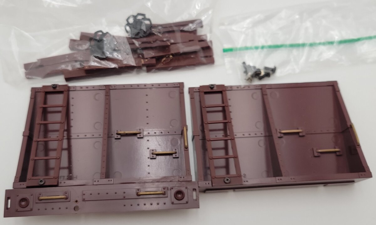 Aristo-Craft 46401 G Scale Northern Pacific Bulkhead Flatcar [Metal Wheels] EX/Box