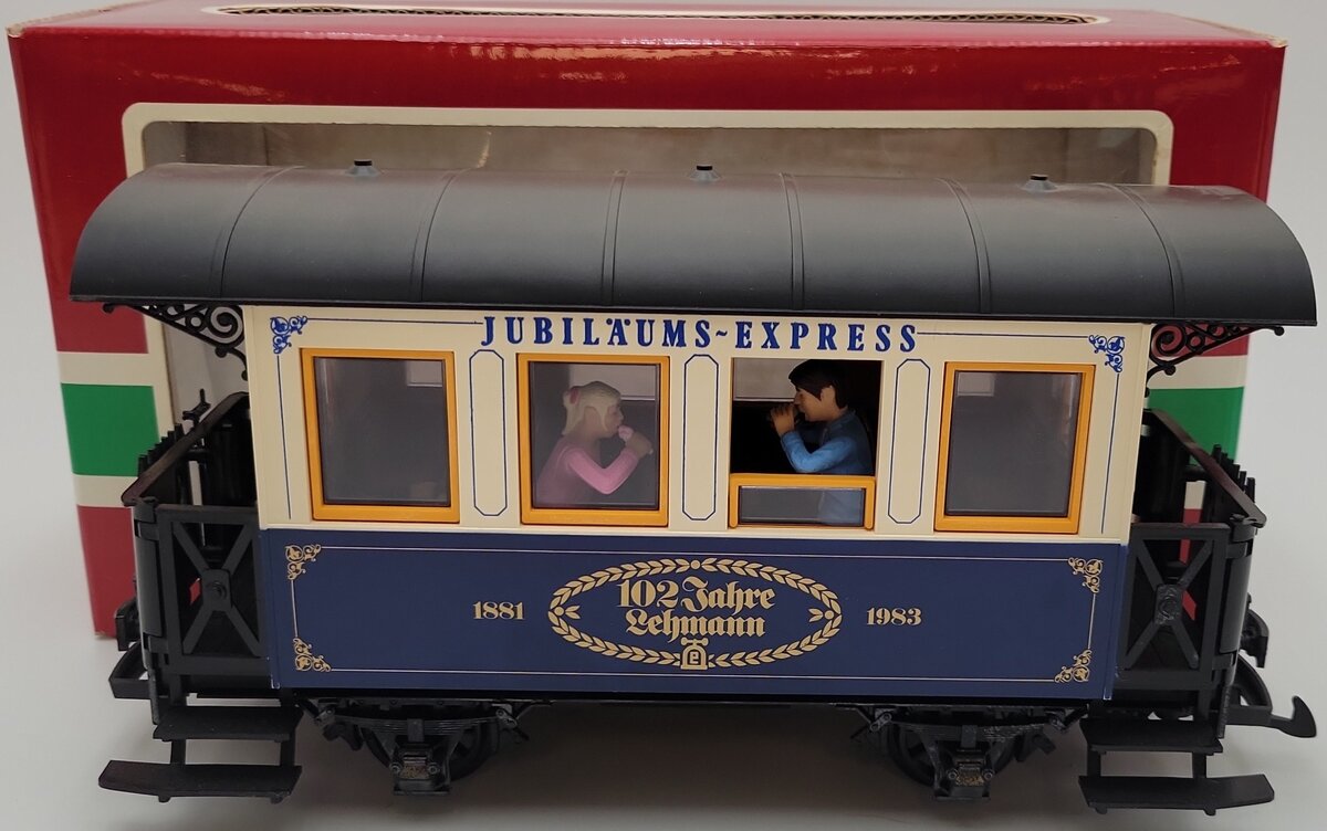LGB 1983 G Scale Cream & Blue Passenger Car #102 EX/Box