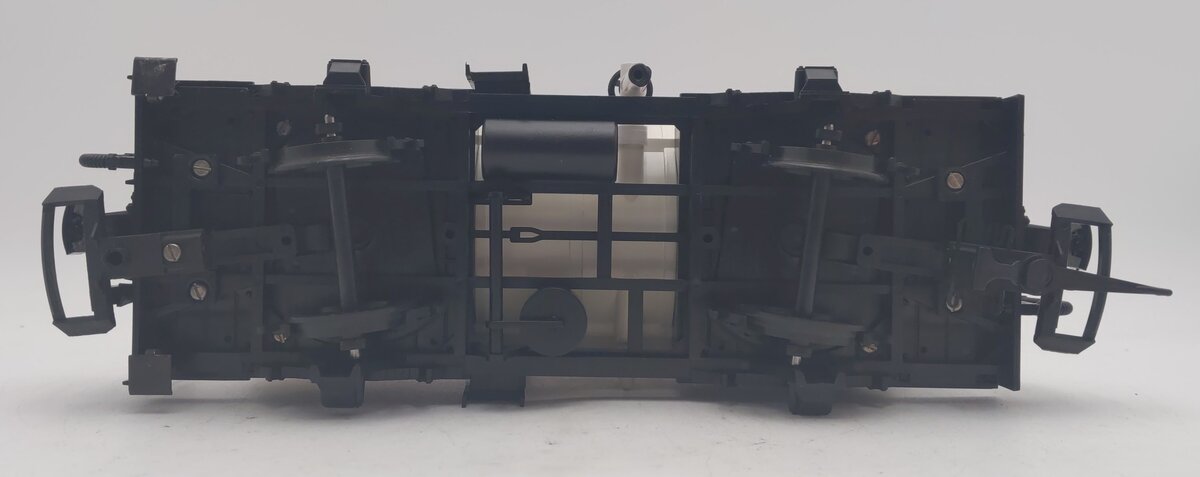 LGB 4040E G Scale Esso Short Single Dome Tank Car EX/Box