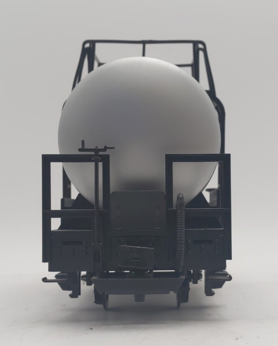 LGB 4040C G Scale BASF Single Dome Tank Car LN/Box