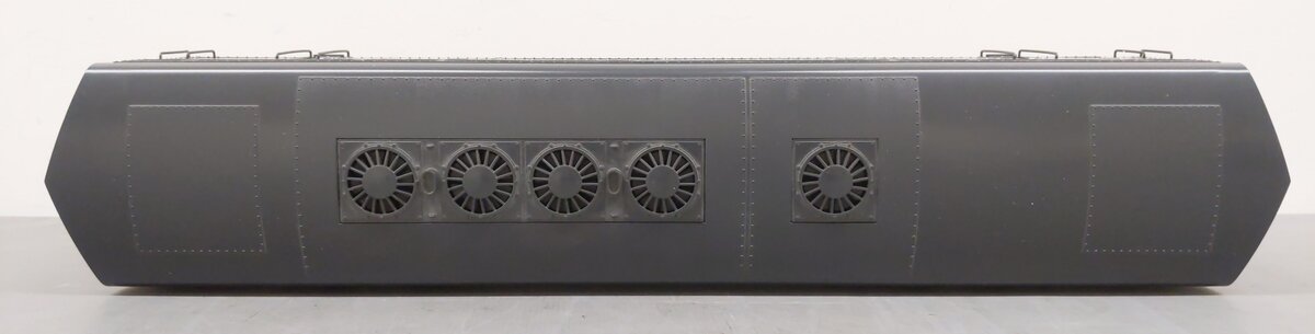 LGB 21582 G Scale NYC F7 B Unit Non-Powered Diesel Locomotive with Sound #2423 EX/Box